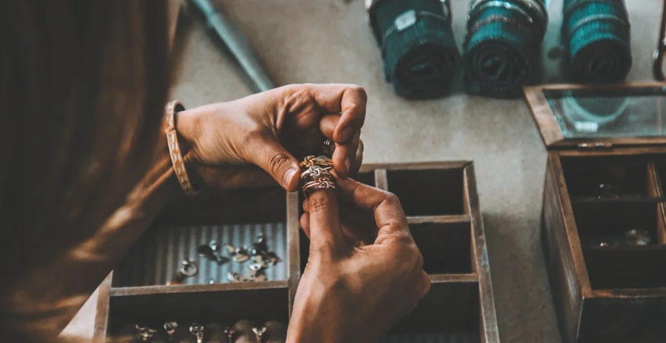 Schmuck und Accessoires für den perfekten Look
